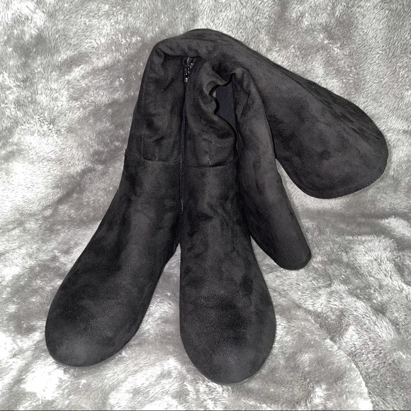 Wild Diva Black Faux Suede Over The Knee Boots Size 7 Flat Slouchy Zip Up OTK - Picture 9 of 13